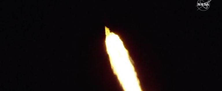 "سبيس إكس" تطلق بنجاح "فالكون 9"