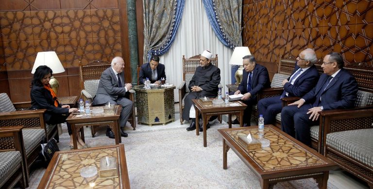 شيخ الأزهر خلال استقباله الممثل السامي للأمم المتحدة.