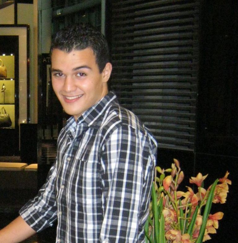 الشاب الإماراتي أحمد سليم قبل تخفيض وزنه.