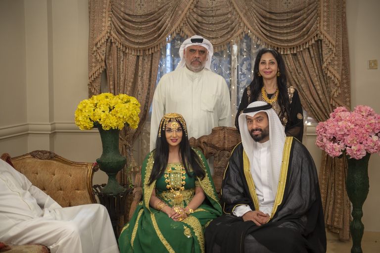 مشهد من مسلسل "عندما تشيخ الذئاب"