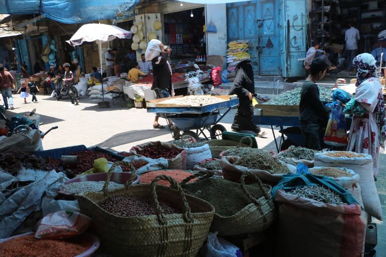 الحصار الحوثي يخنق تعز