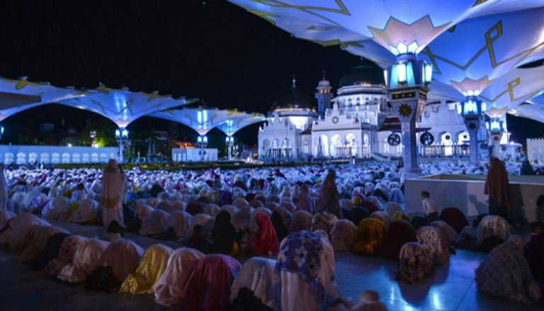 احتفالات الدول بأول أيام شهر رمضان
