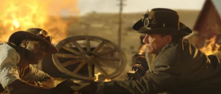 مشهد من إعلان عمرو دياب