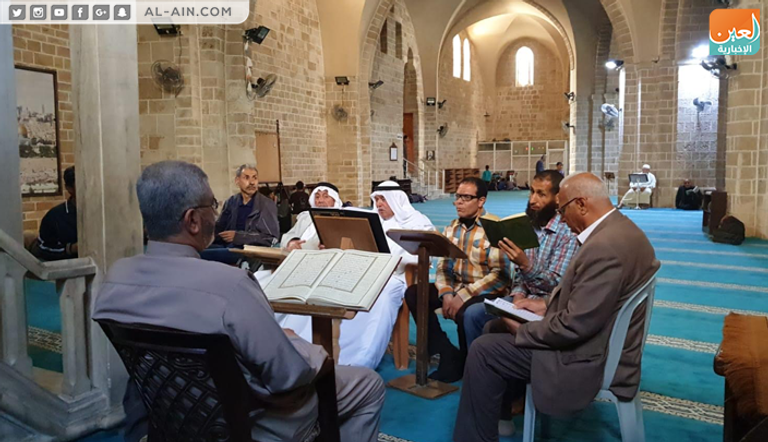 المسجد العمري بغزة "قبلة" الزوار في رمضان