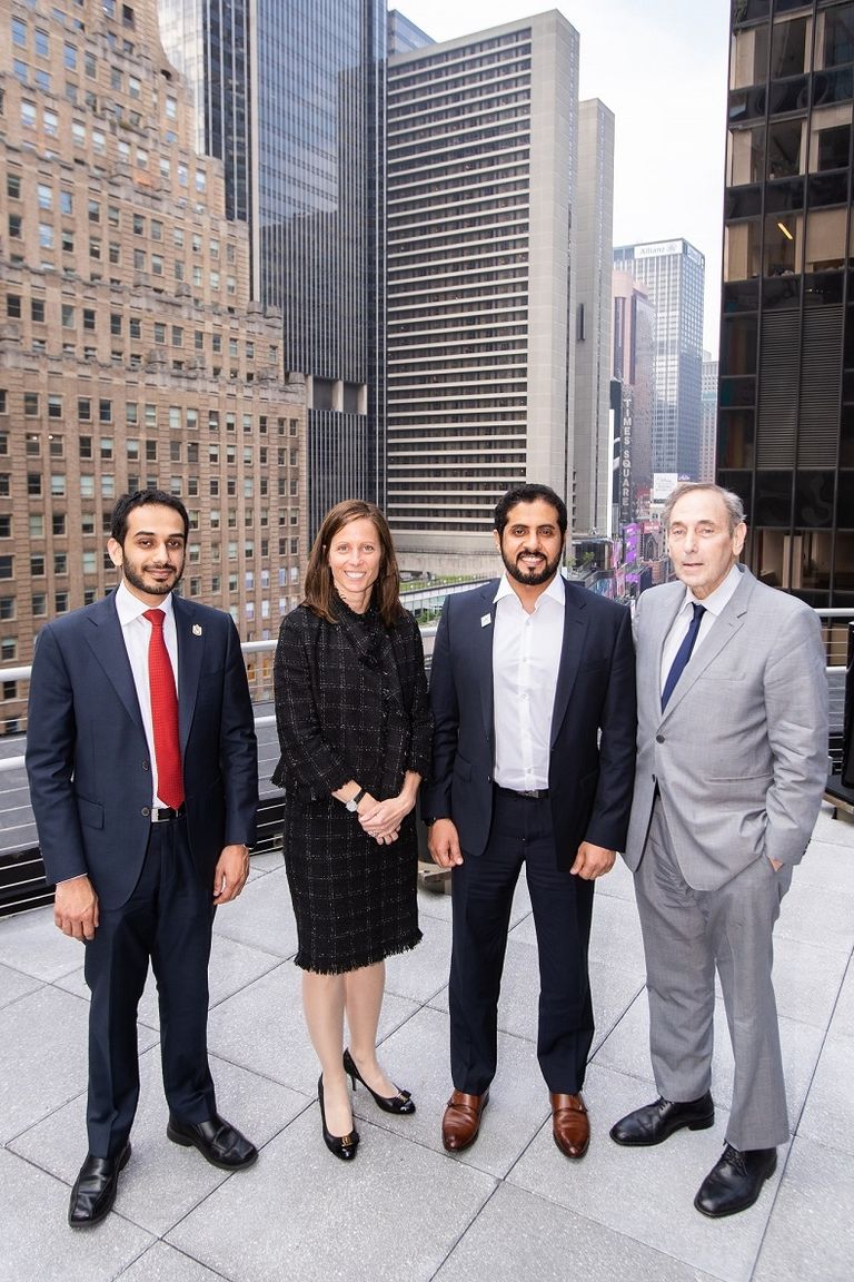 وفد سوق أبوظبي خلال زيارة بورصة ناسداك