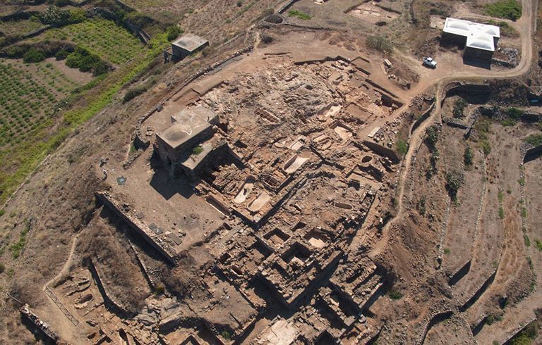 بانتيليريا.. لؤلؤة البحر الأبيض المتوسط السوداء