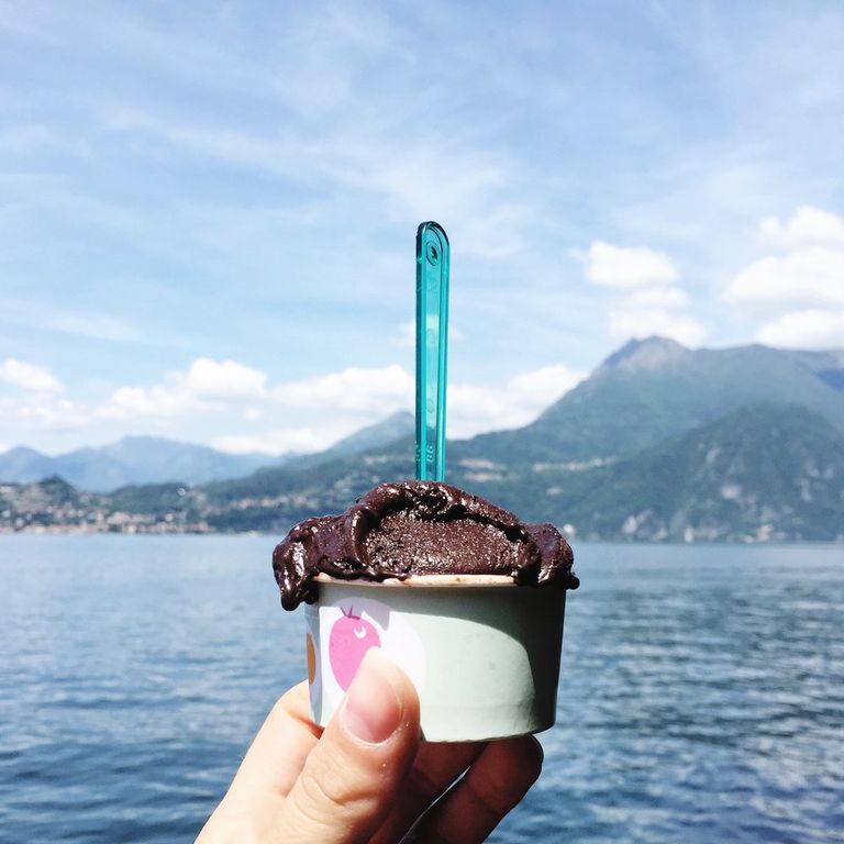 بحيرة كومو الإيطالية