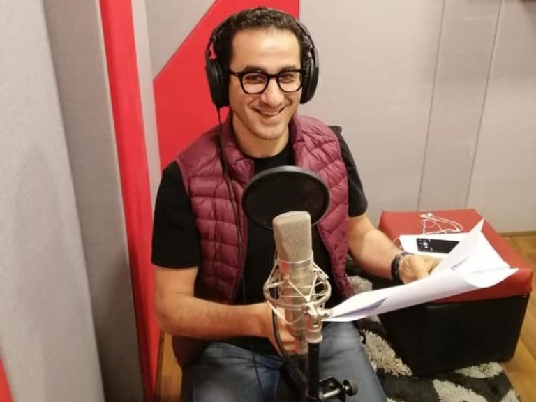 أحمد حلمي وداليا البحيري أثناء تسجيل المسلسل.