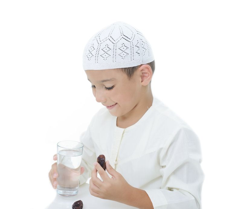 نصائح غذائية للأطفال في رمضان الصيام بالتدريج لساعات قليلة مهم للأطفال