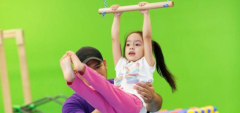 "جيم رياضي" بدبي يستقبل البراعم في سن 6 أسابيع  