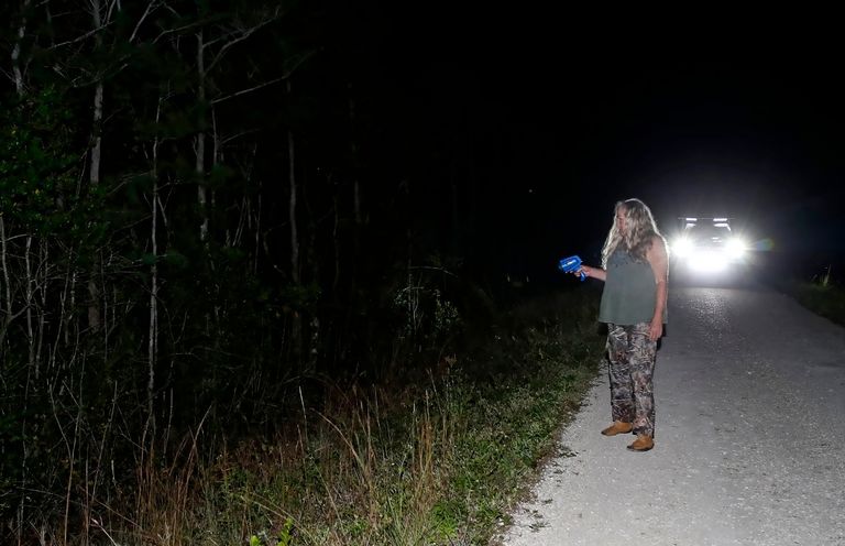 دوريات لتعقب الثعابين في فلوريدا