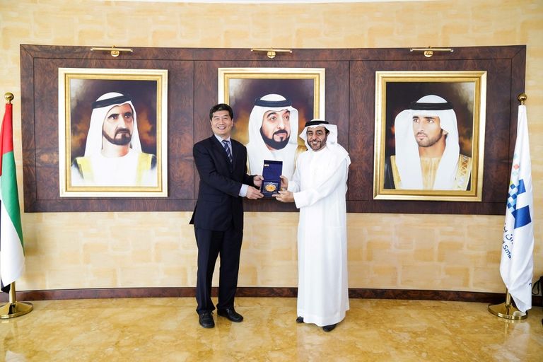 توقيع اتفاقية بين