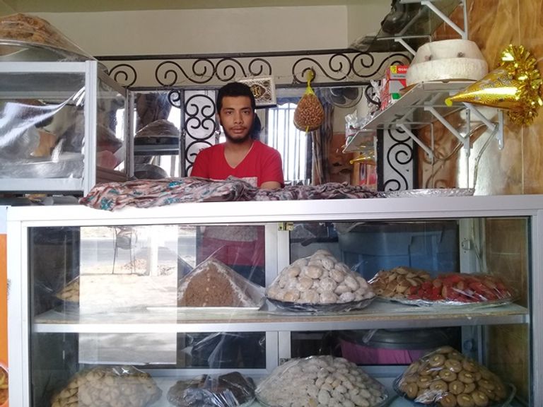 الحلويات والكعك.. أطباق جديدة تغزو موائد إفطار الموريتانيين