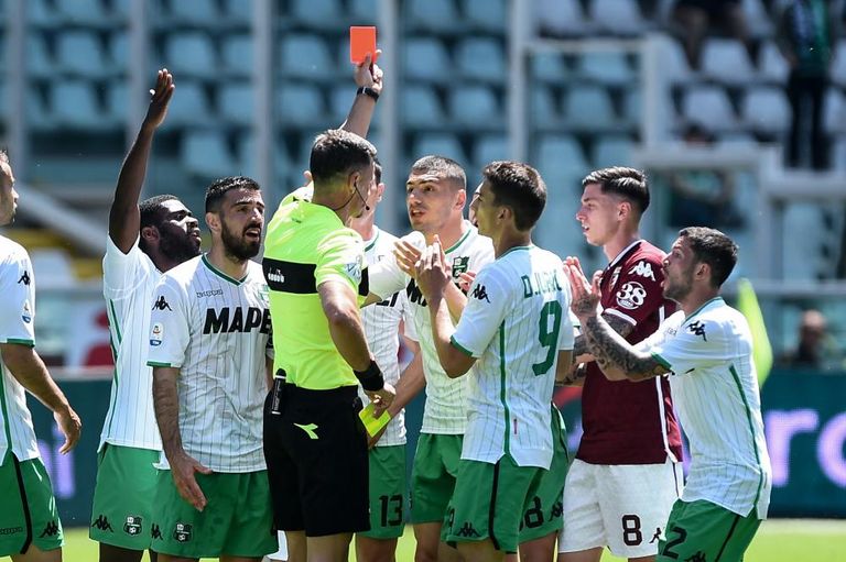 مهدي بوربيعة مدافع ساسولو