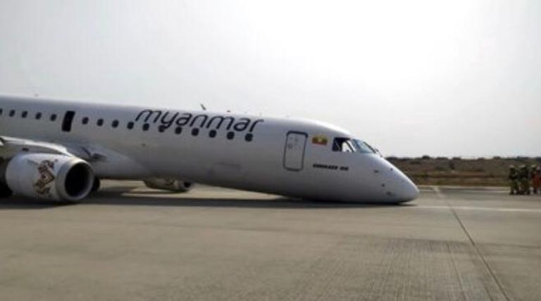 طيار من ميانمار ينجح في الهبوط بطائرة رغم تعطل عجلاتها الأمامية
