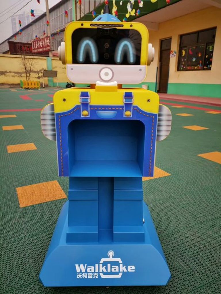 الروبوتات تجري الفحوصات البدنية في رياض الأطفال بالصين