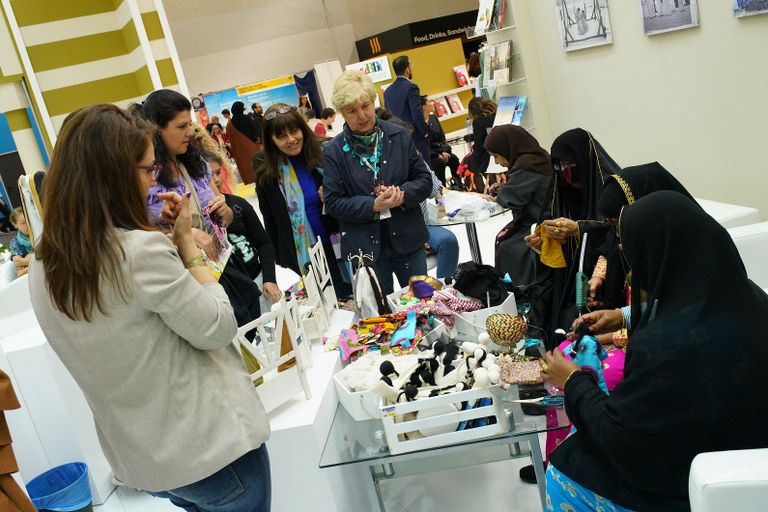 الشارقة تستعرض العادات والتقاليد الإماراتيّة