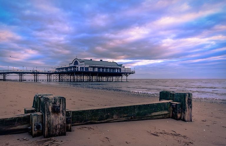 شاطئ "ويتبي"