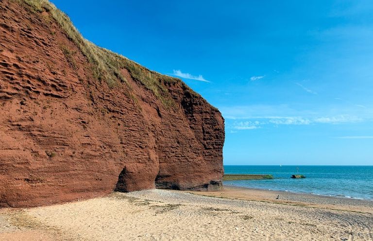 شاطئ "ويتبي"