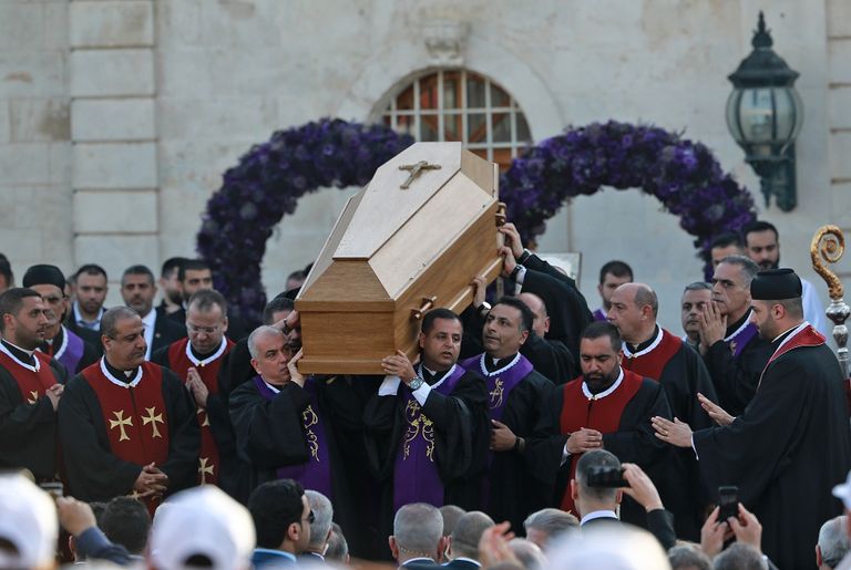 جنازة رسمية وشعبية حاشدة للبطريرك صفير