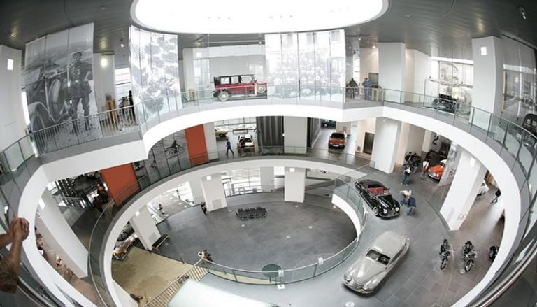 اندماج التكنولوجيا بالماضي العريق