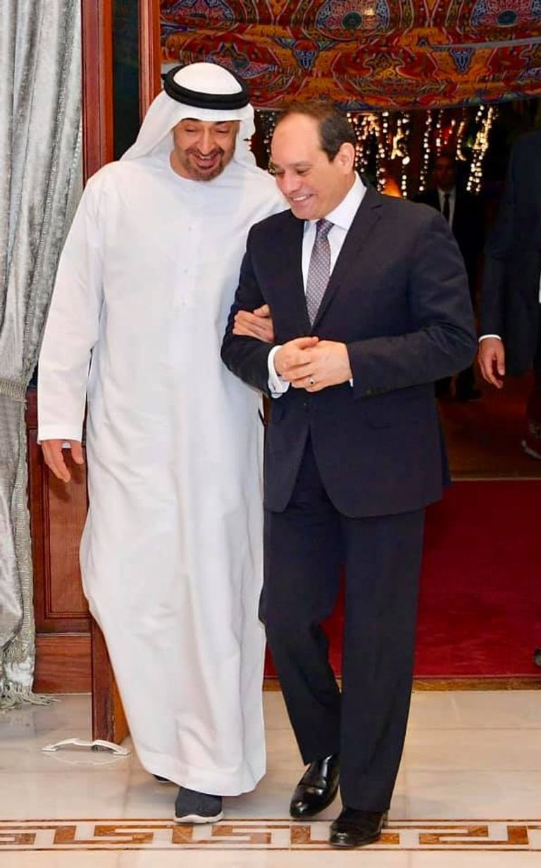 السيسي يودع الشيخ محمد بن زايد آل نهيان في ختام زيارته للقاهرة