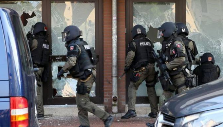 الشرطة الألمانية خلال مداهمة سابقة لأحد أوكار الإرهاب