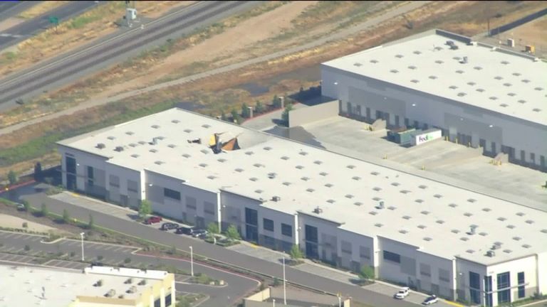 المبنى الذي اصطدمت به الطائرة