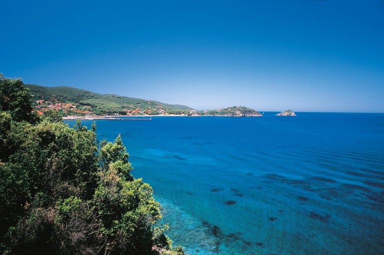 جزيرة إلبا الإيطالية