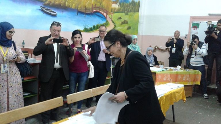 لويزة حنون رئيسة العمال الجزائري - أرشيفية