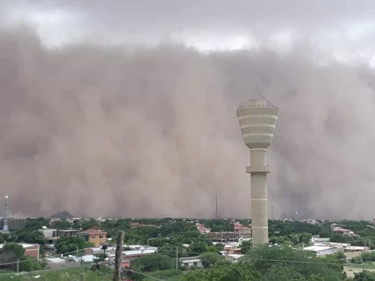 مشهد من العواصف التي اجتاحت شرق إثيوبيا.