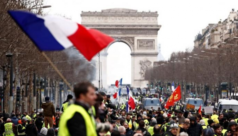 مظاهرات السترات الصفراء في فرنسا
