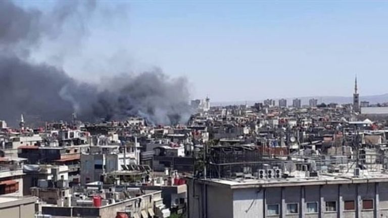 نشطاء يتهمون مليشيات إيران بإحراق مسجد الفاروق بدمشق