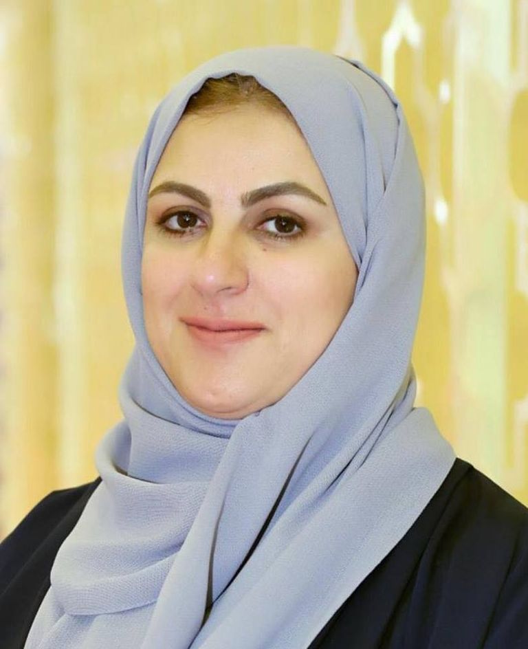 الكاتبة الإماراتية مريم الزرعوني - صورة أرشيفية