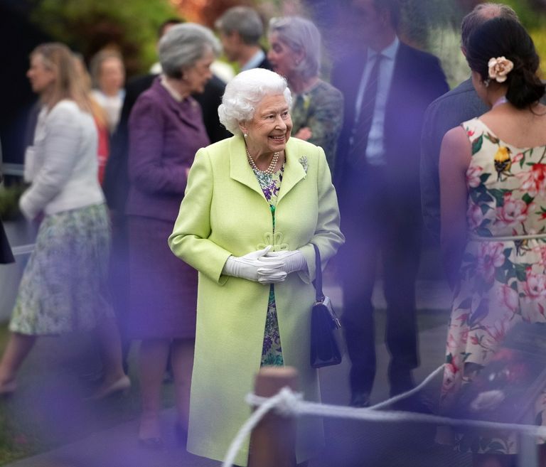 الملكة إليزابيث تزور معرض تشيلسي للزهور