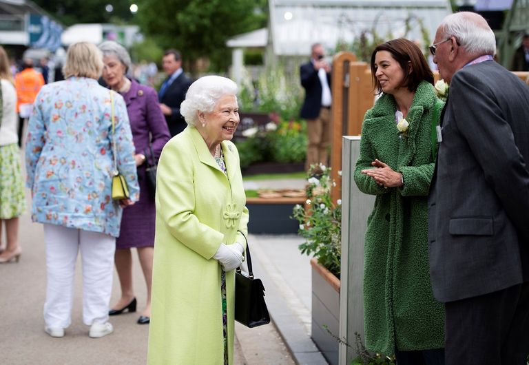 الملكة إليزابيث تزور معرض تشيلسي للزهور