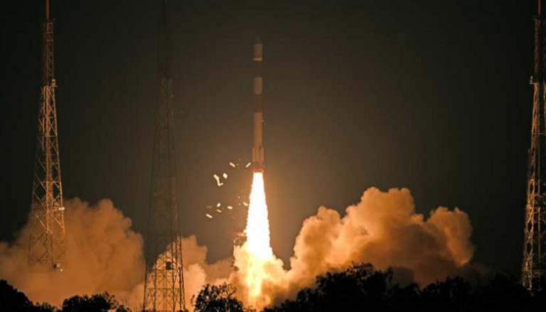 صور لإطلاق القمر الصناعي في الهند