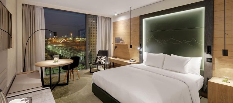 أجمل فنادق المطارات حول العالم