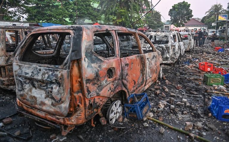 أعمال عنف تضرب جاكرتا أعمال عنف تضرب جاكرتا