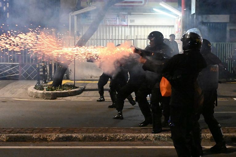 أعمال عنف تضرب جاكرتا أعمال عنف تضرب جاكرتا