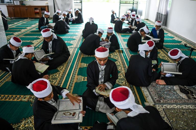 تلاوة جماعية في ماليزيا احتفالا بذكرى نزول القرآن