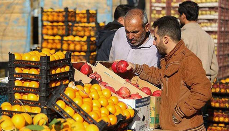 ارتفاع جنوني بأسعار الفواكه والخضراوات في إيران 