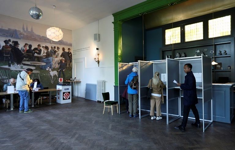 جانب من التصويت في انتخابات البرلمان الأوروبي