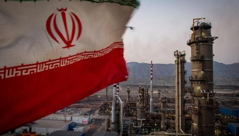 أنقرة أوقفت شراء النفط الإيراني التزاماً بالعقوبات الأمريكية