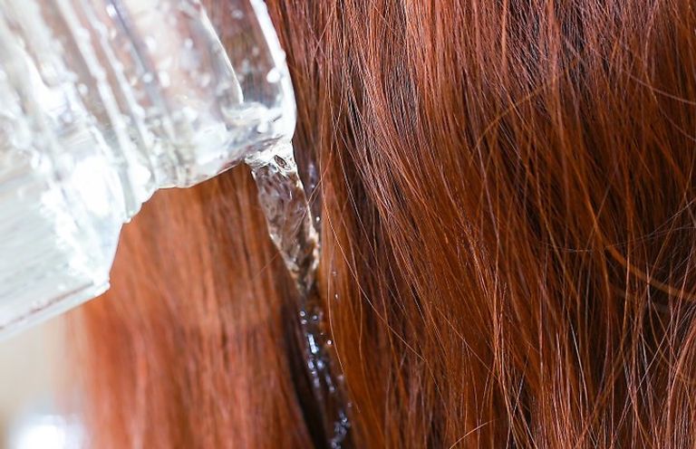 ارتداء القبعات يساهم في الحفاط على صحة الشعر