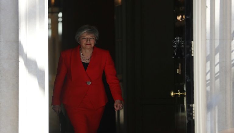 دموع تيريزا ماي أثناء خطاب الاستقالة