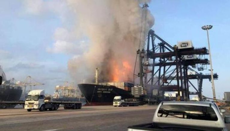 إصابة 25 شخصا في انفجار بسفينة شحن بتايلاند