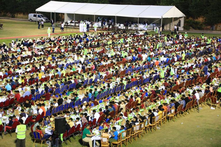 جانب من فعاليات الإفطار