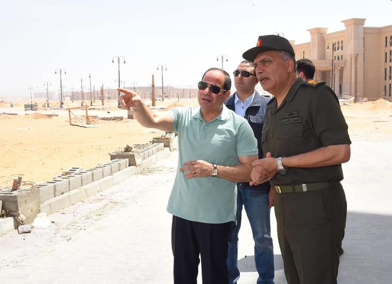 السيسي يتفقد العاصمة الإدارية