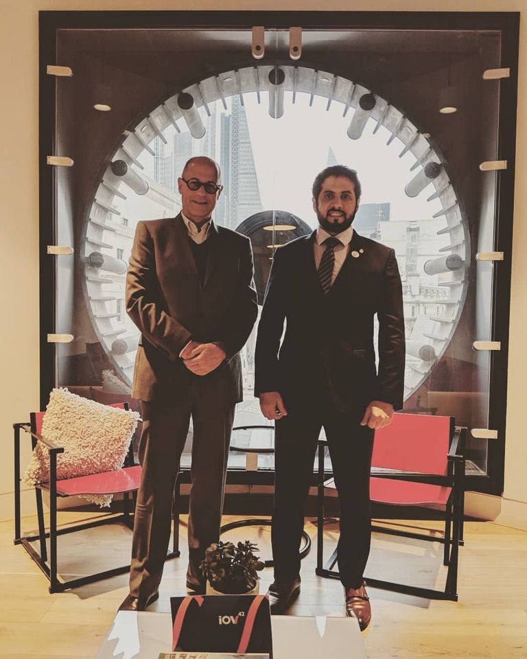 سوق أبوظبي للأوراق المالية يبحث التعاون مع بورصة لندن